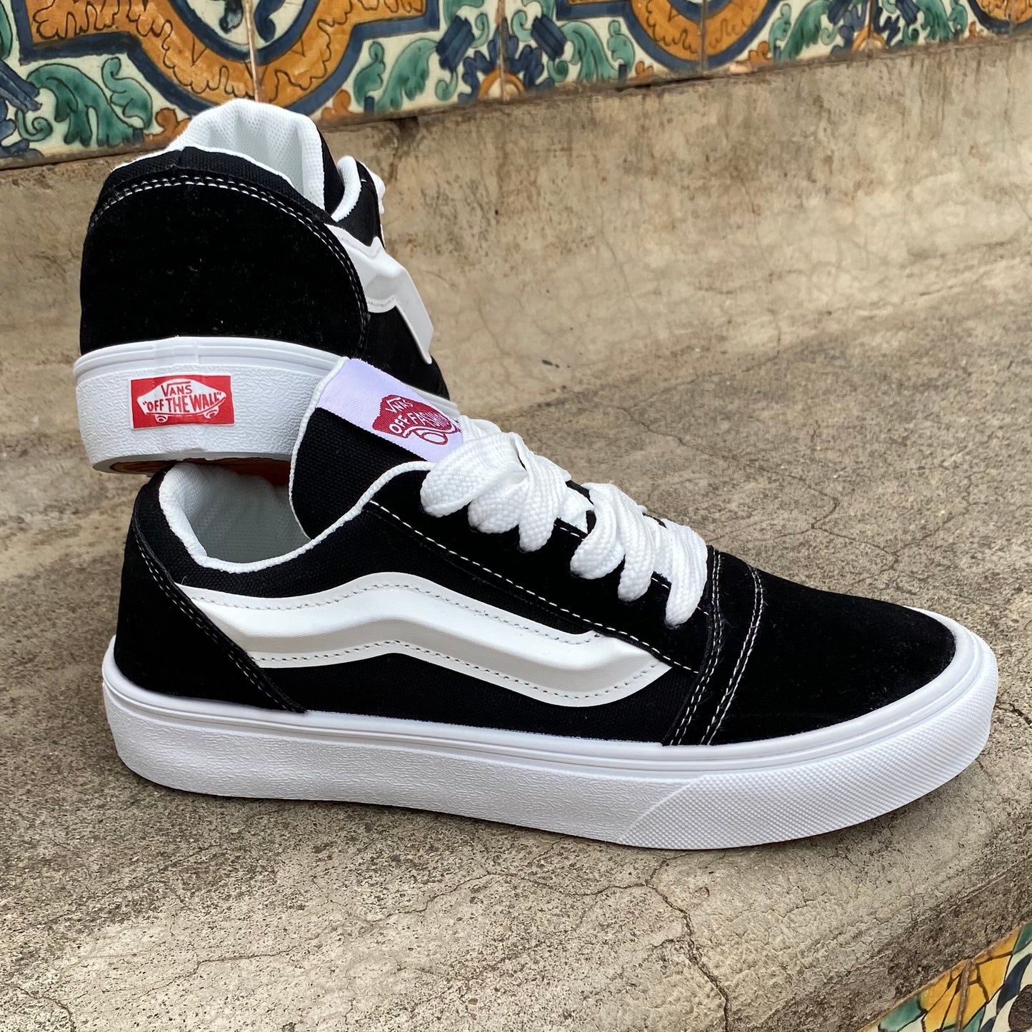 VANS Old Skool Women Sneakers