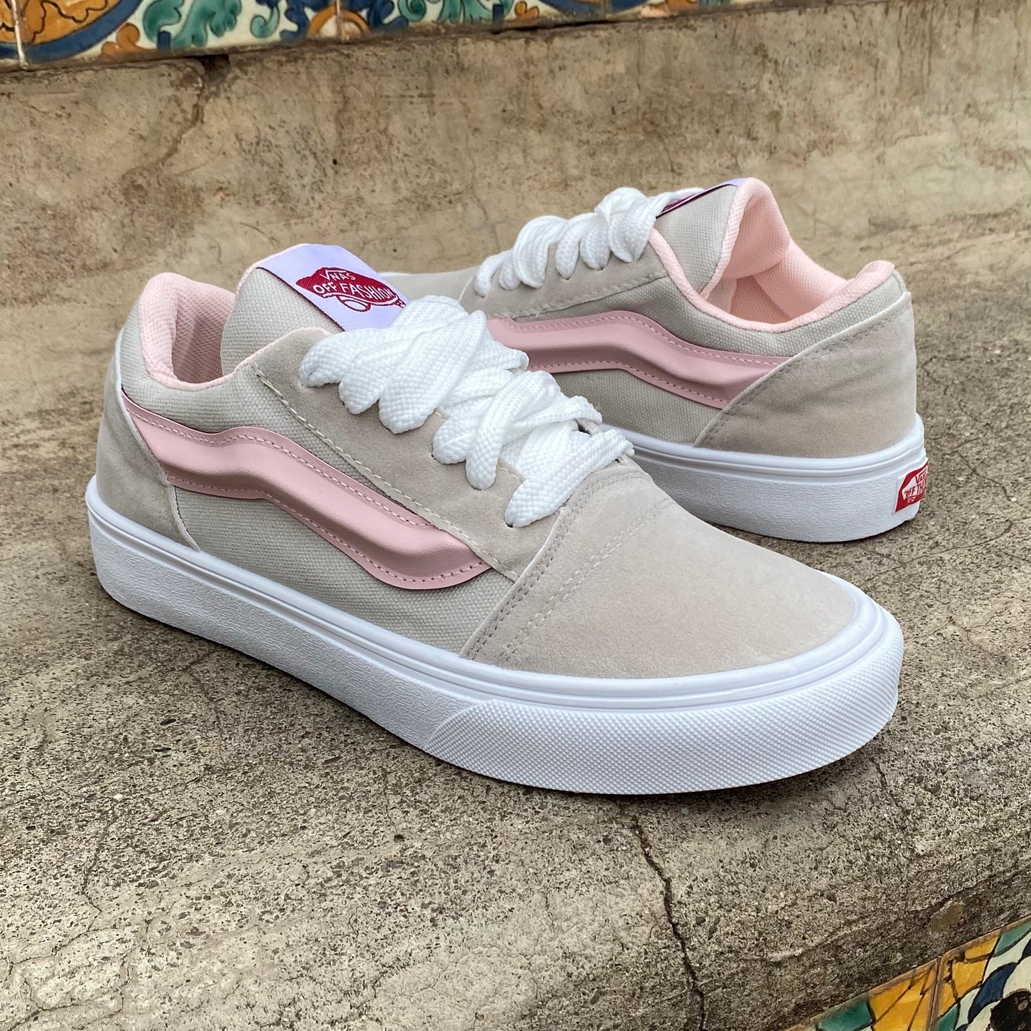 VANS Old Skool Women Sneakers