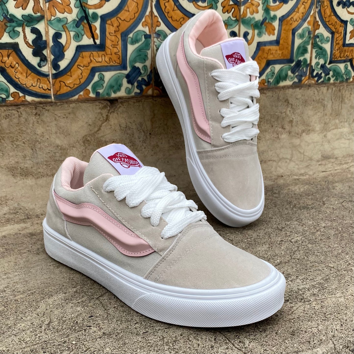 VANS Old Skool Women Sneakers