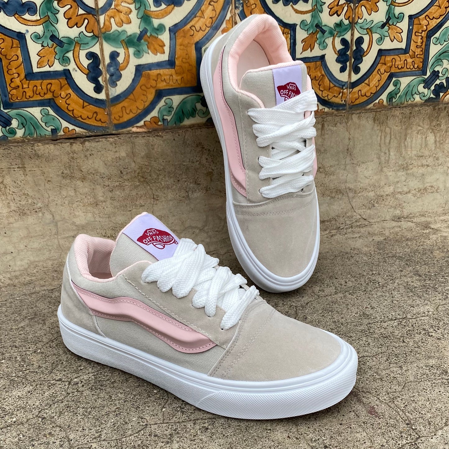 VANS Old Skool Women Sneakers