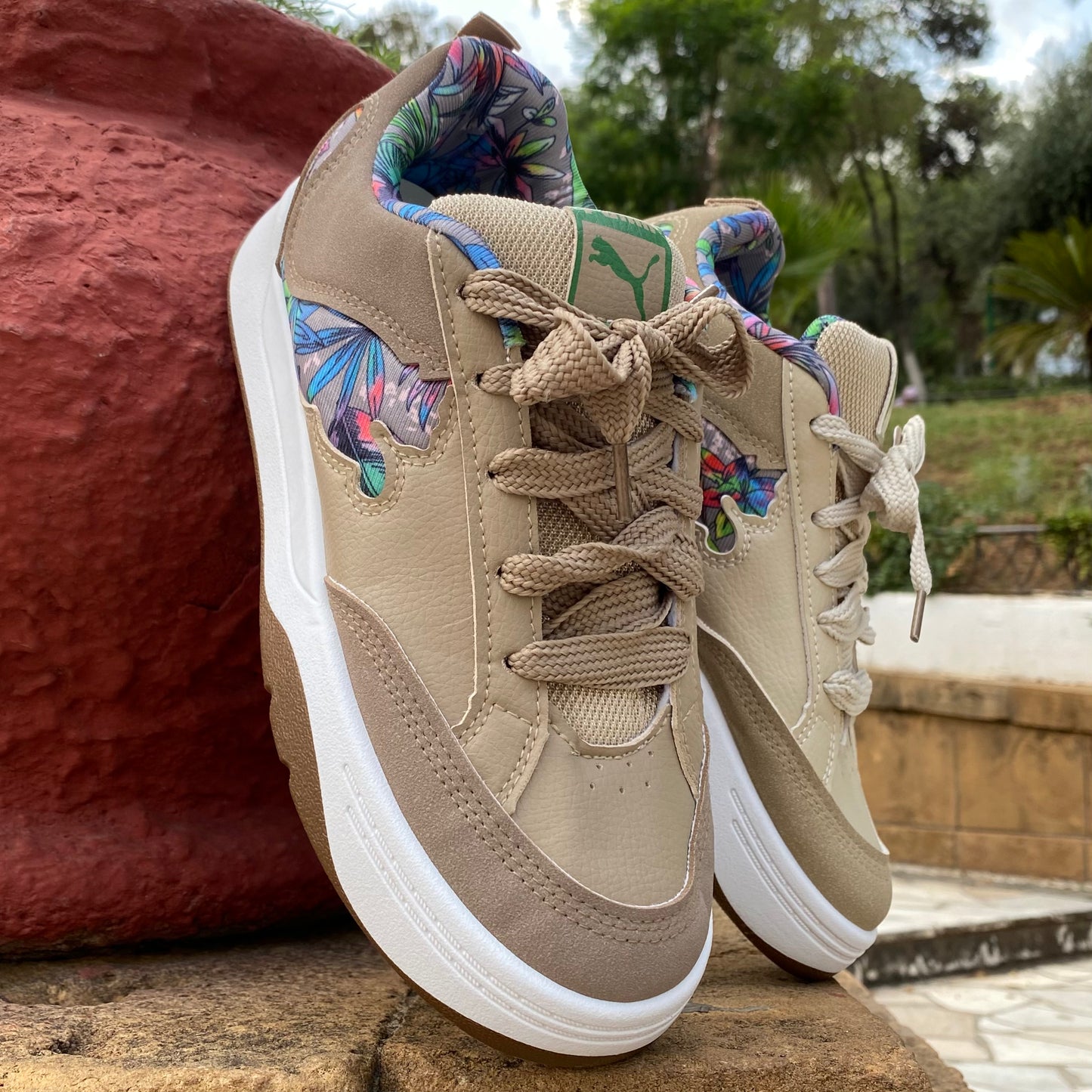 NEW PUMA WOMEN SNEAKERS