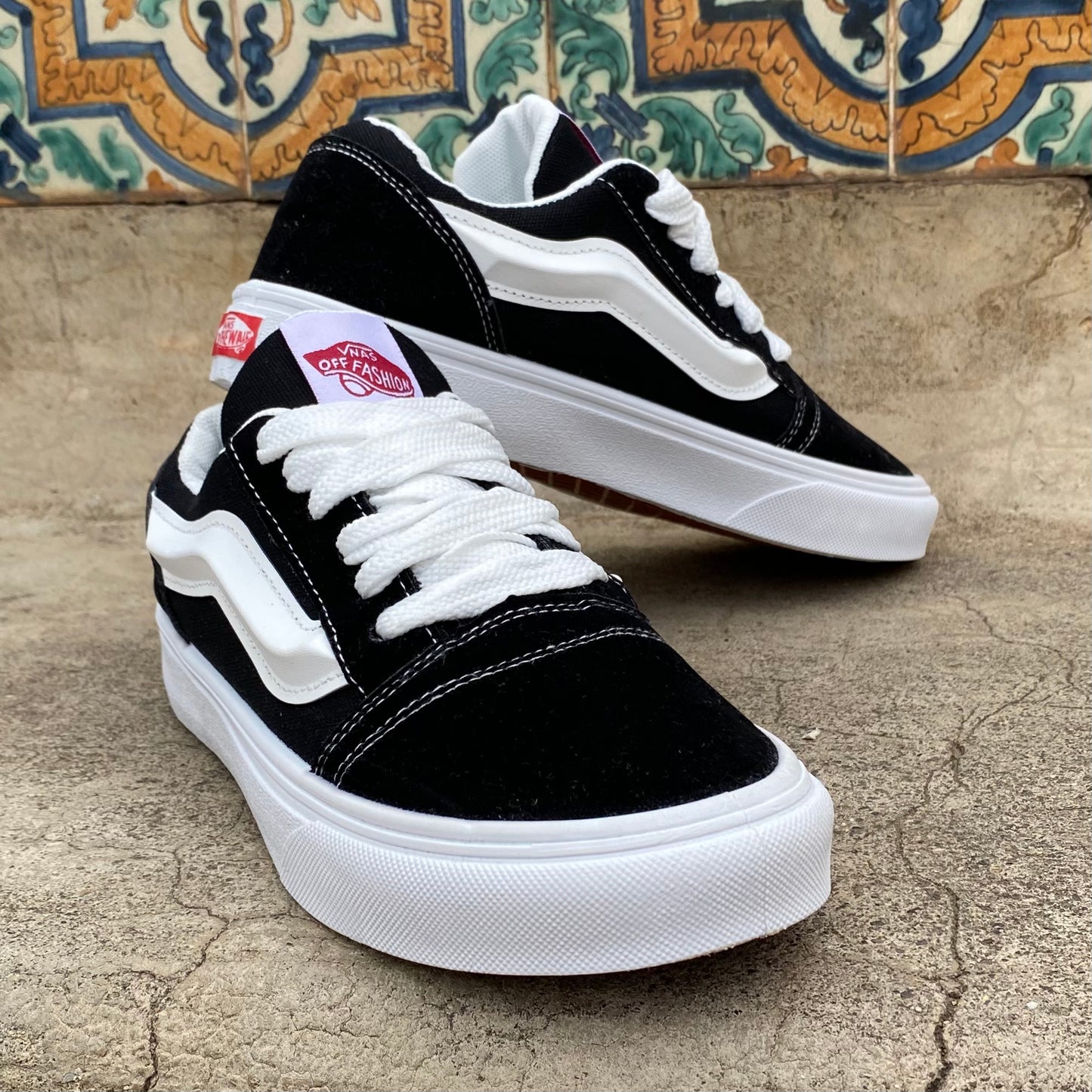 VANS Old Skool Women Sneakers
