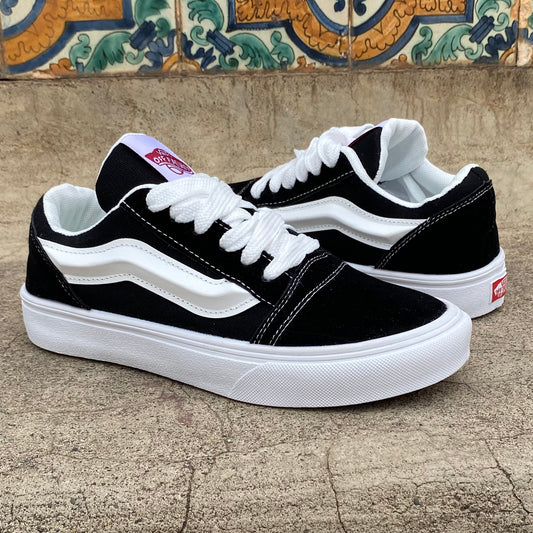 VANS Old Skool Women Sneakers