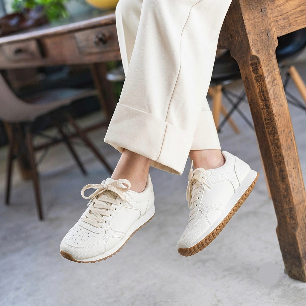 LUNA, The New Women Sneakers ❤️